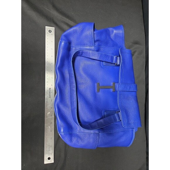 Isaac Mizrahi Limited Edition 2013 Chevy Malibu Blue Leather Purse - Picture 4 of 5